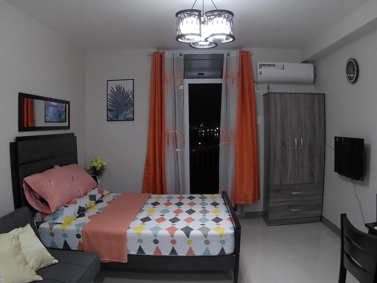 Condo W/ Balcony Near Mactan International Airport Мактан Екстериор снимка