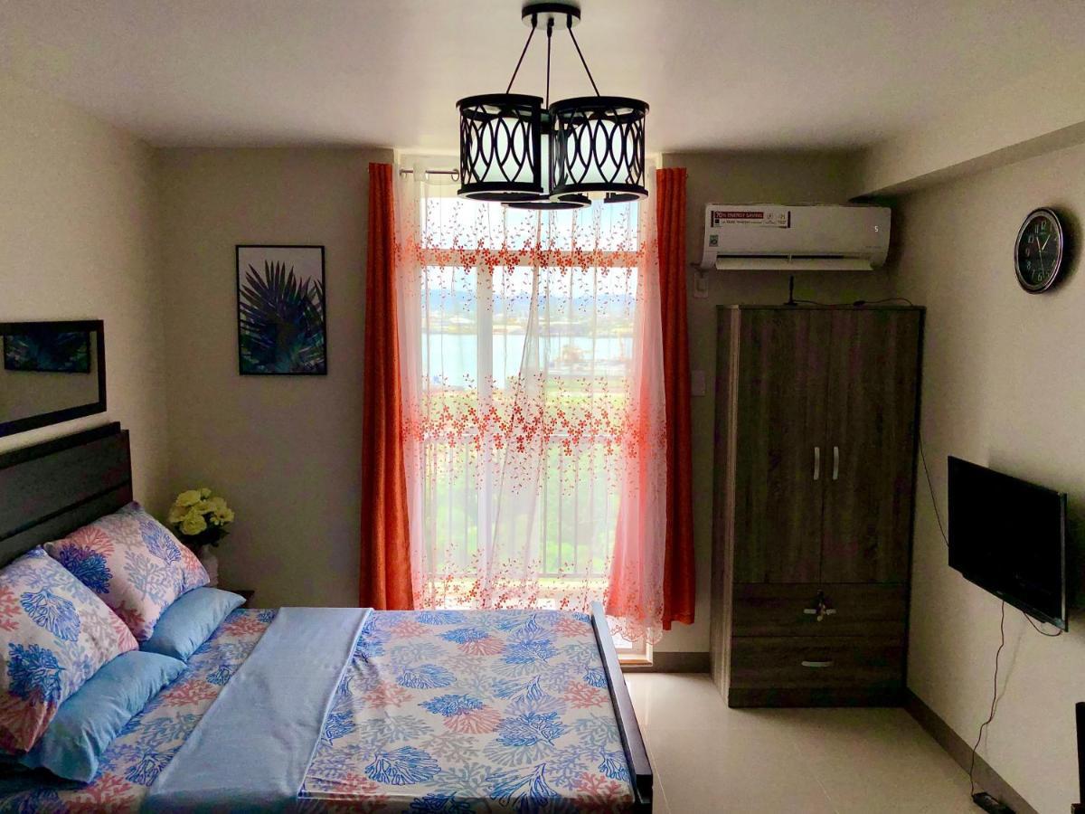 Condo W/ Balcony Near Mactan International Airport Мактан Екстериор снимка